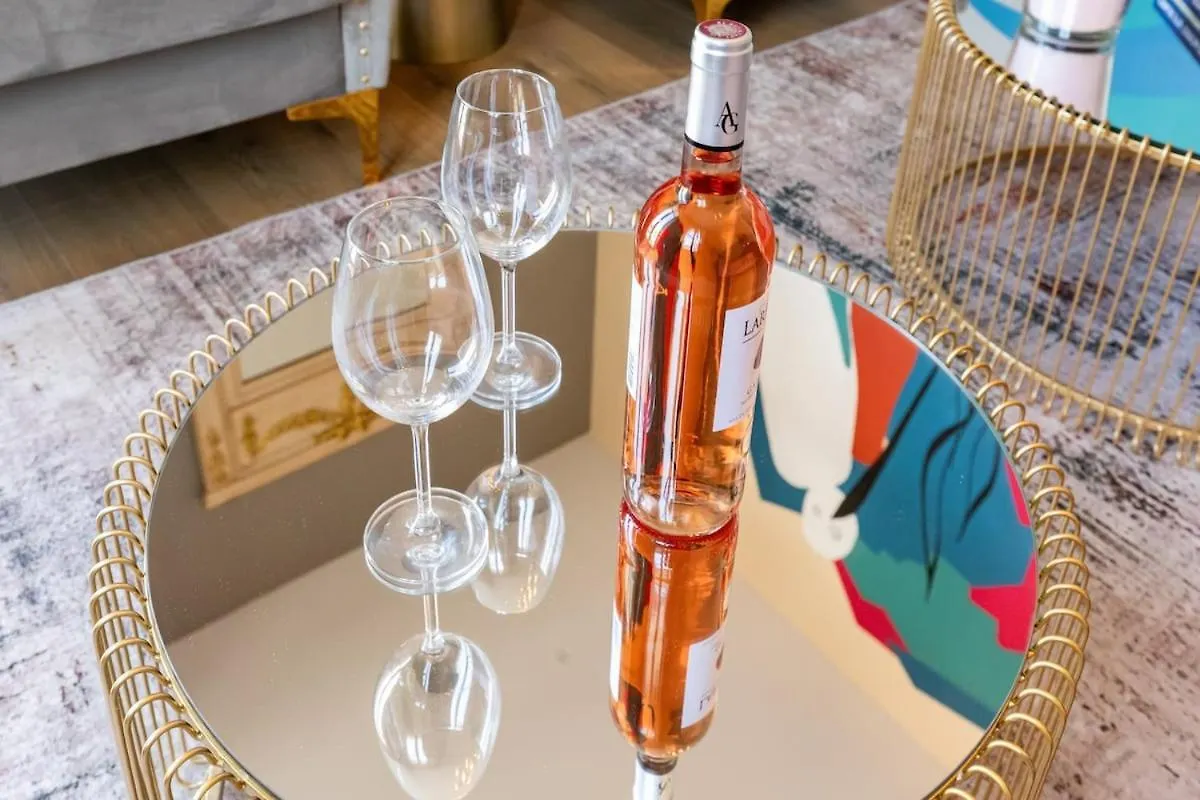 Beautiful Bourgeois Near Palais And Beaches Cannes Apartment