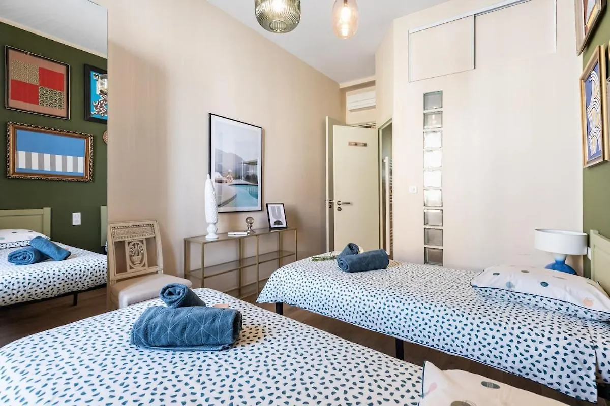 Beautiful Bourgeois Near Palais And Beaches Cannes France